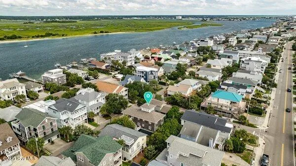 821 Schloss Street Wrightsville Beach, NC 28480