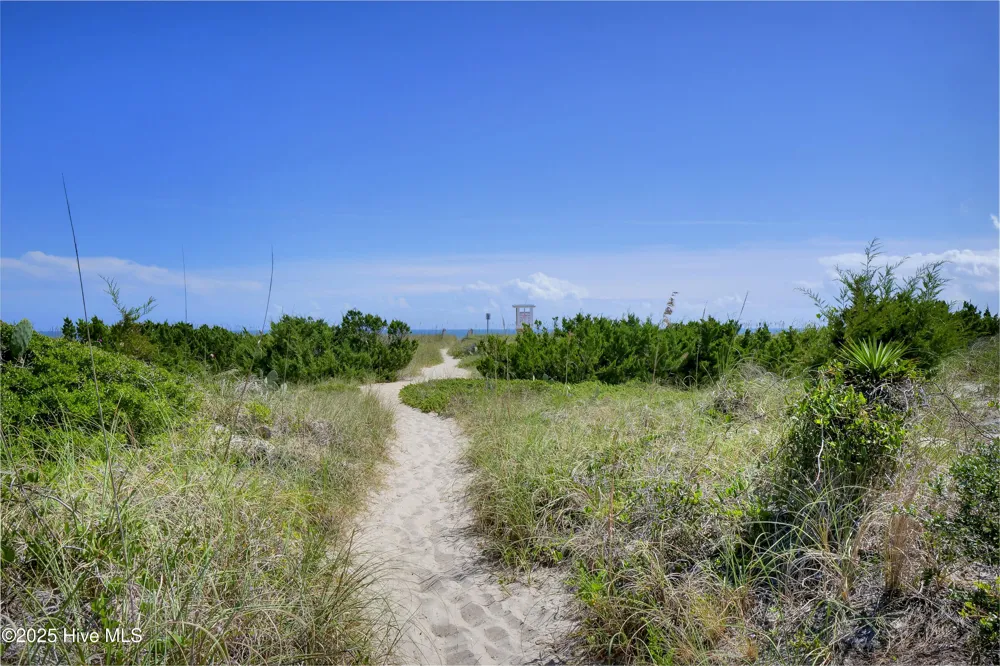 821 Schloss Street Wrightsville Beach, NC 28480