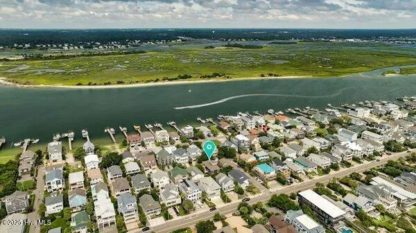821 Schloss Street Wrightsville Beach, NC 28480