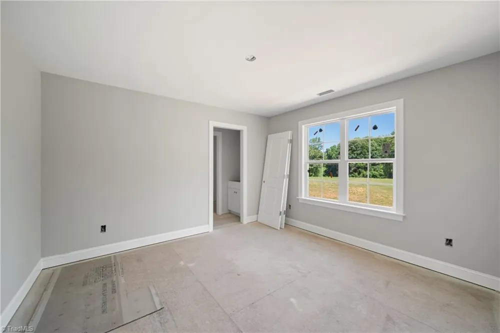 165 Canton Drive Lexington, NC 27295