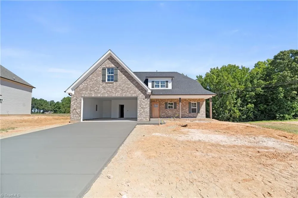 165 Canton Drive Lexington, NC 27295