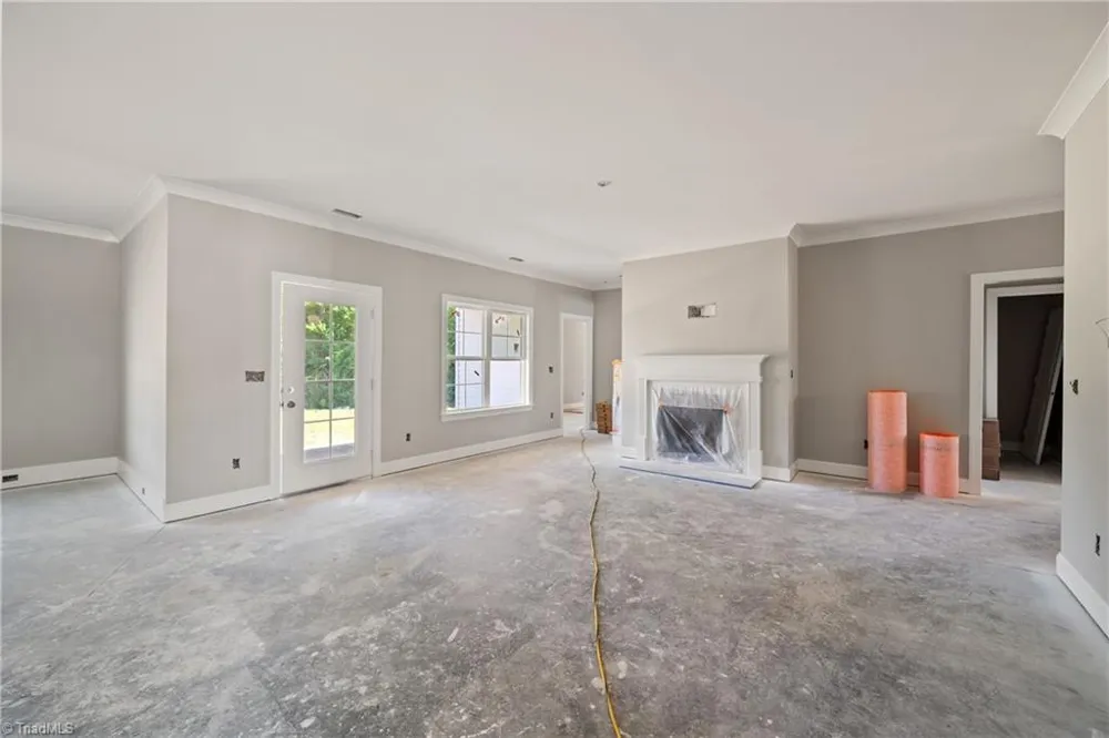 165 Canton Drive Lexington, NC 27295