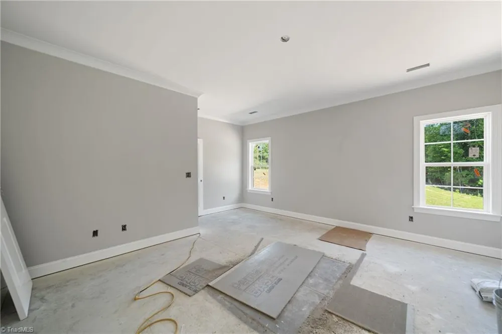 165 Canton Drive Lexington, NC 27295
