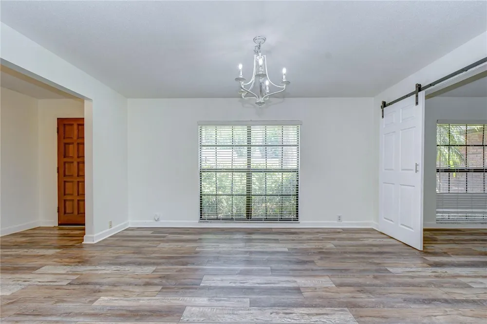1101 OAKRIDGE MANOR DRIVE Brandon, FL 33511
