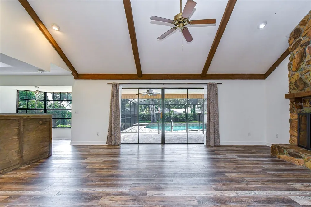 1101 OAKRIDGE MANOR DRIVE Brandon, FL 33511