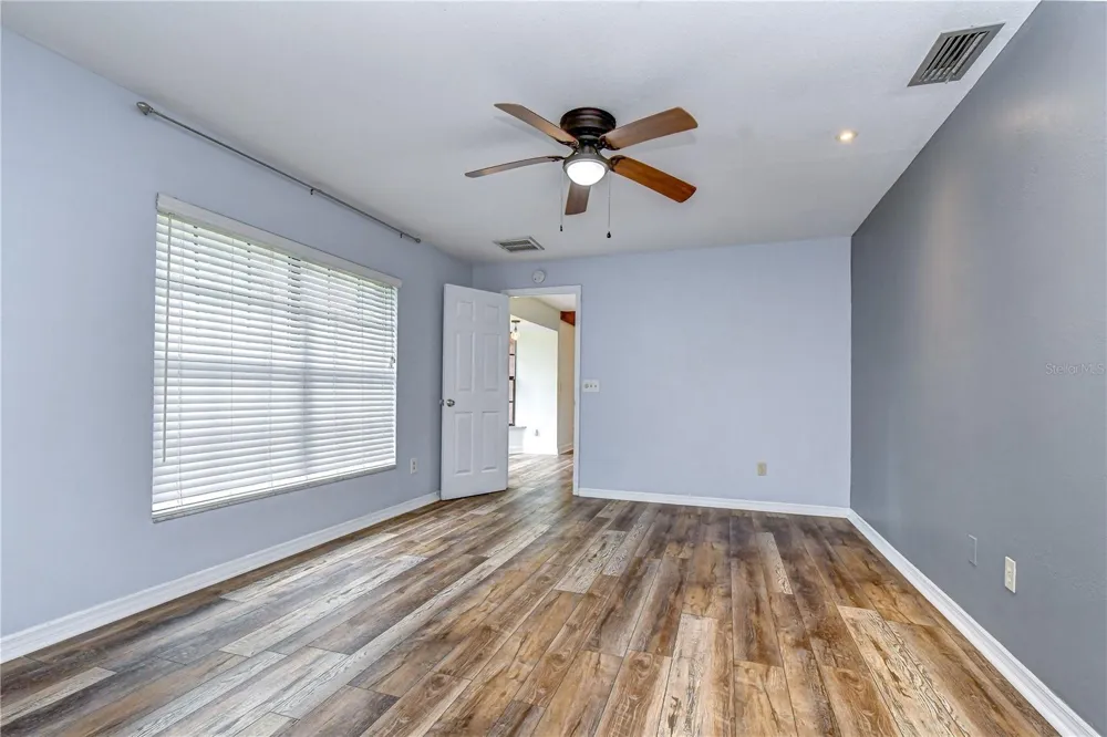 1101 OAKRIDGE MANOR DRIVE Brandon, FL 33511