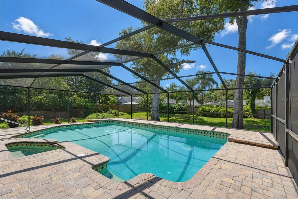 1101 OAKRIDGE MANOR DRIVE Brandon, FL 33511