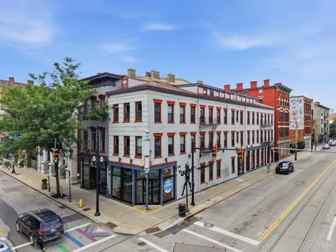 5 W Twelfth Street #9