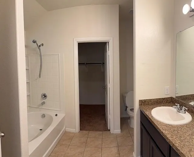 945 Loftin Street Crowley, TX 76036