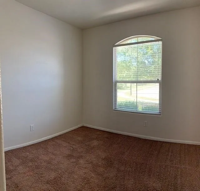 945 Loftin Street Crowley, TX 76036