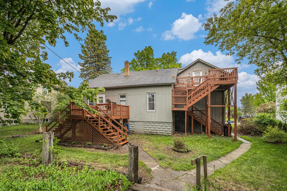 706 W Loomis Street Ludington, MI 49431
