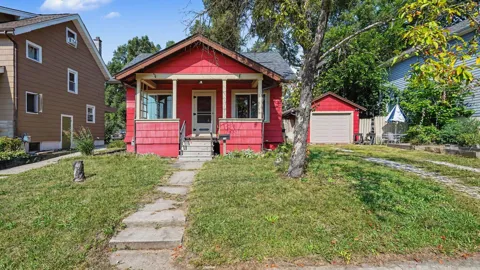 723 Daniel Street