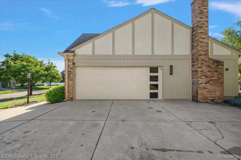 44831 Huntington Drive Novi City, MI 48375