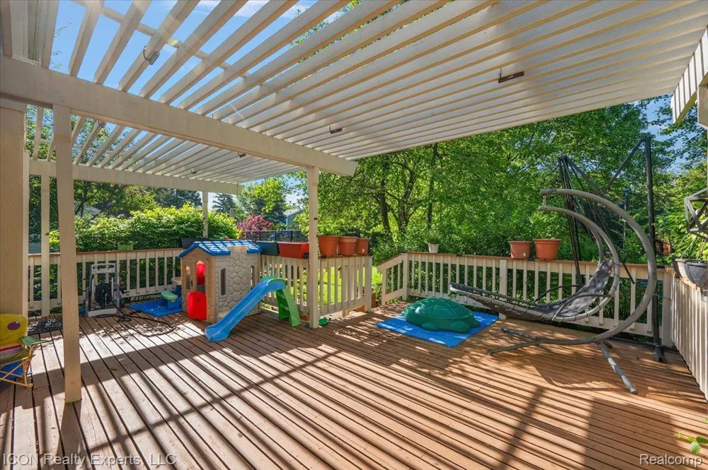 44831 Huntington Drive Novi City, MI 48375