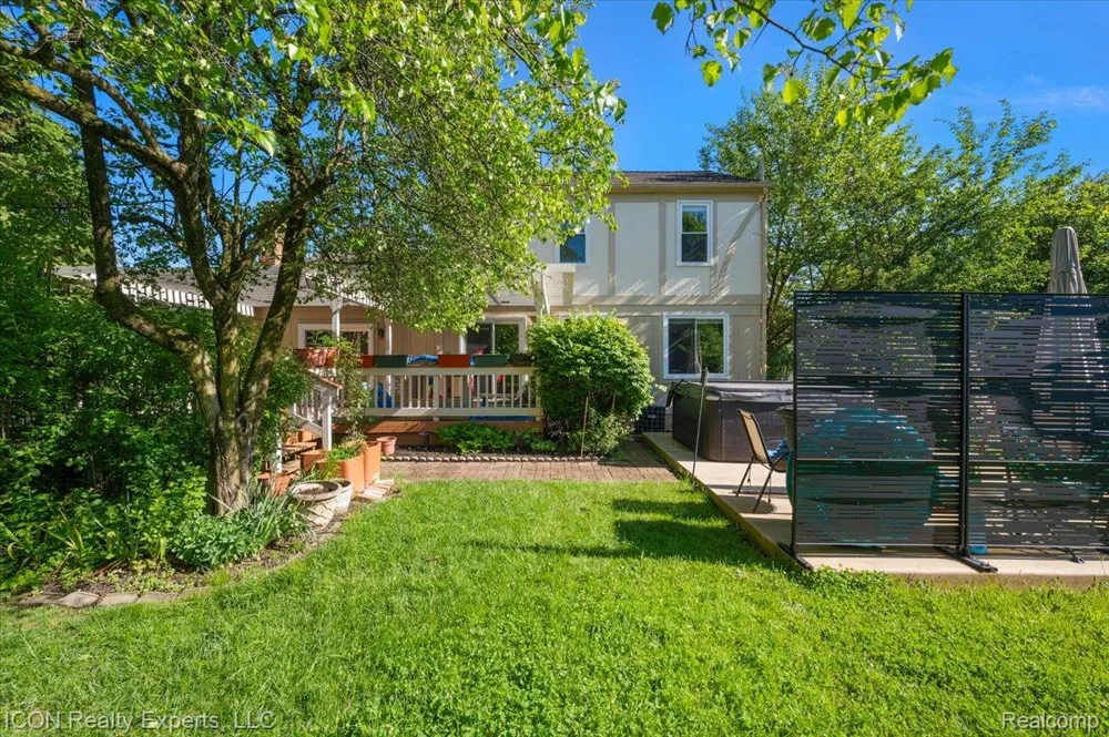 44831 Huntington Drive Novi City, MI 48375