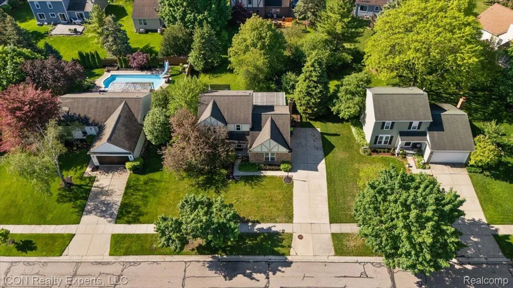 44831 Huntington Drive Novi City, MI 48375