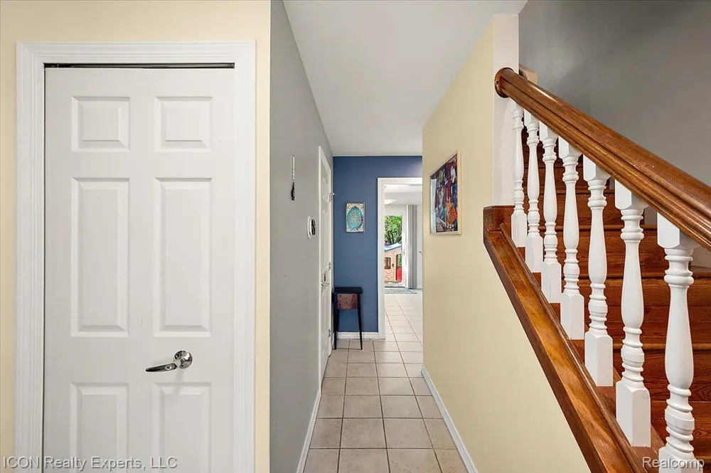 44831 Huntington Drive Novi City, MI 48375