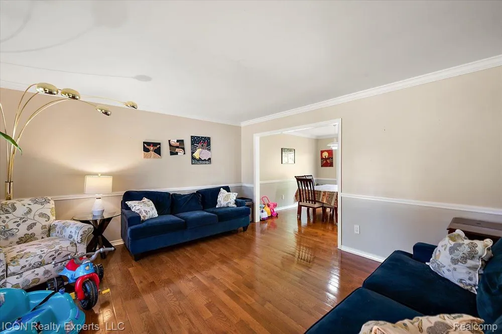 44831 Huntington Drive Novi City, MI 48375