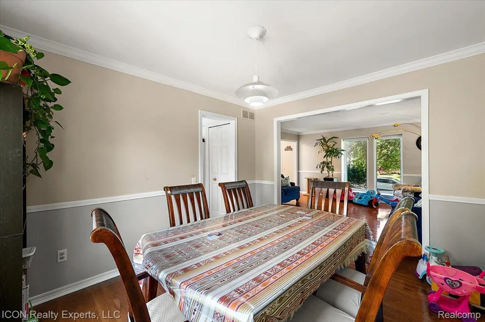 44831 Huntington Drive Novi City, MI 48375