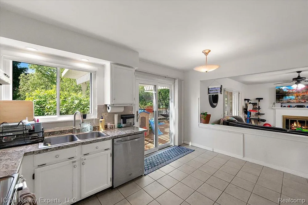 44831 Huntington Drive Novi City, MI 48375