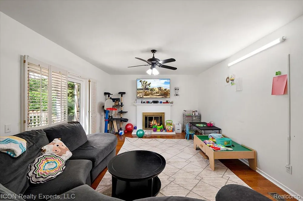 44831 Huntington Drive Novi City, MI 48375