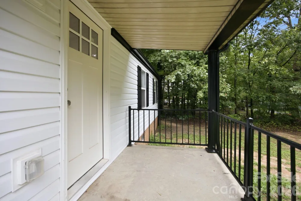 3250 Ole Country Lane Claremont, NC 28610