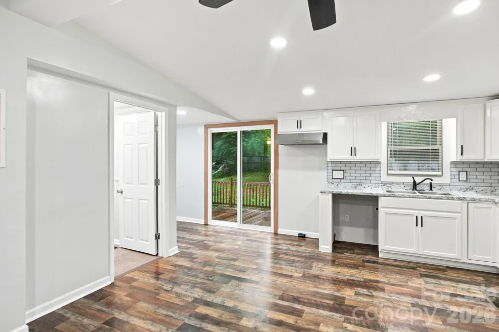 3250 Ole Country Lane Claremont, NC 28610