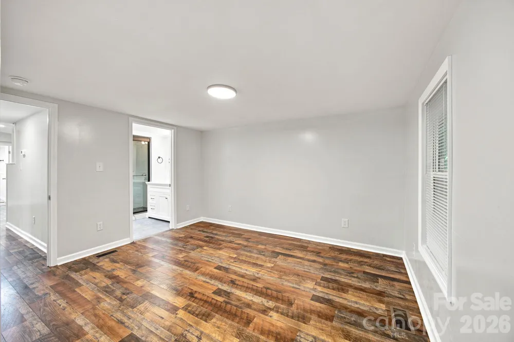3250 Ole Country Lane Claremont, NC 28610