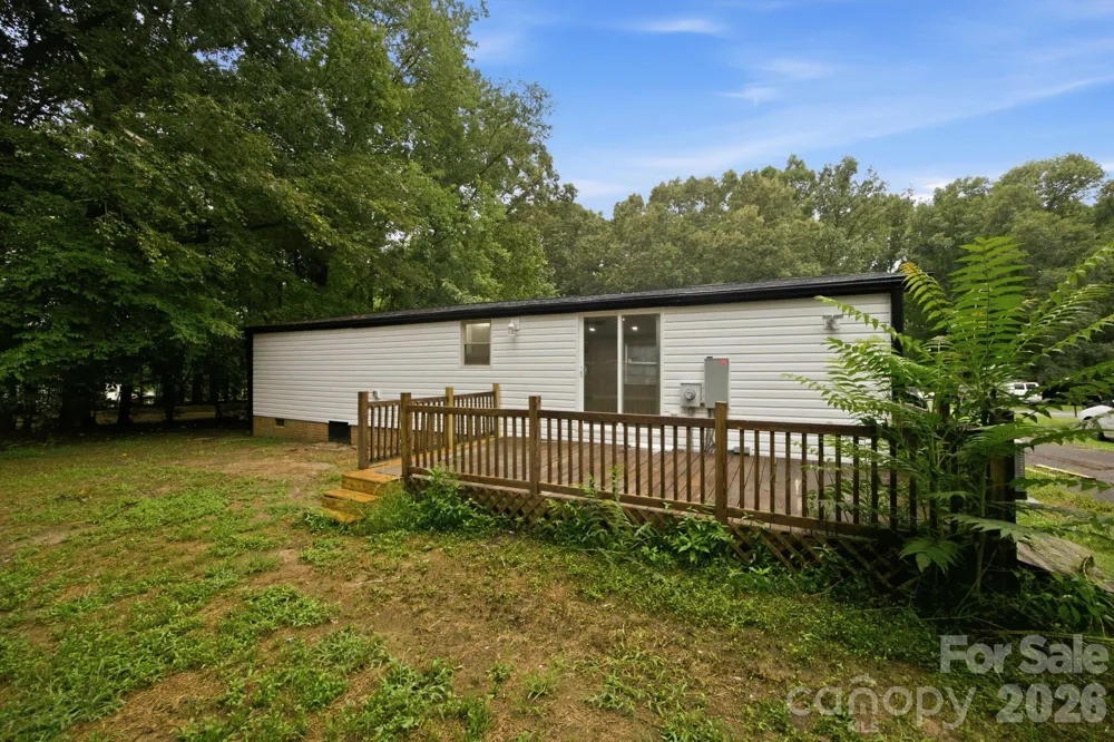 3250 Ole Country Lane Claremont, NC 28610