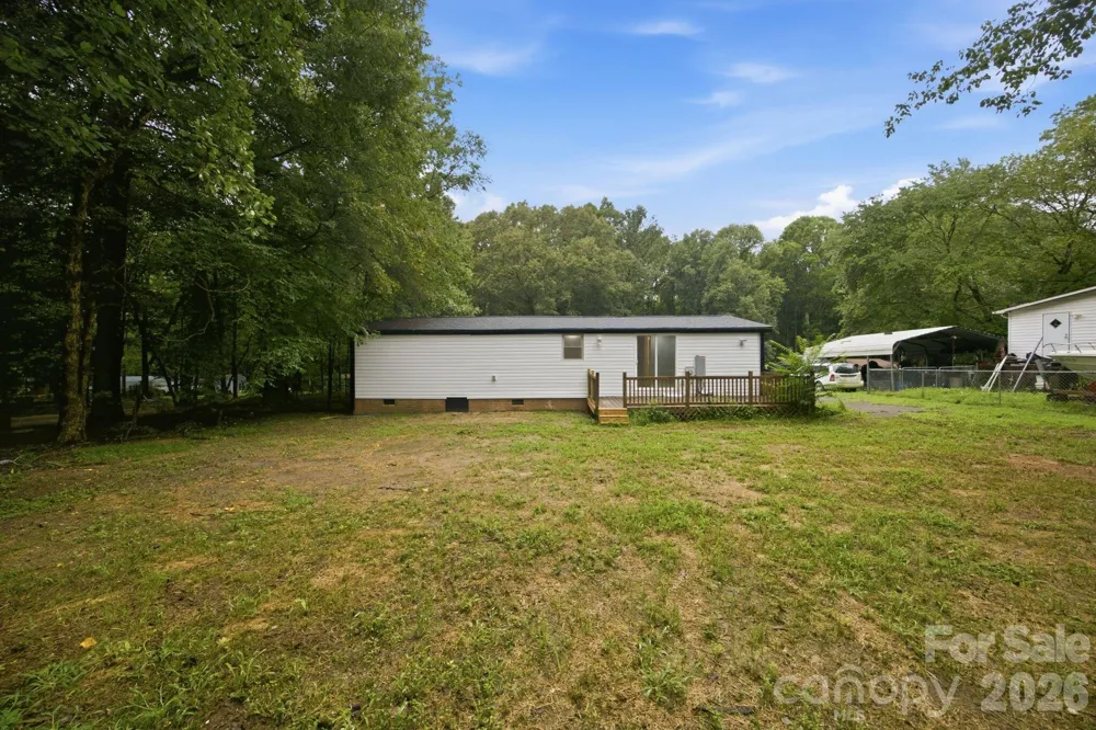 3250 Ole Country Lane Claremont, NC 28610
