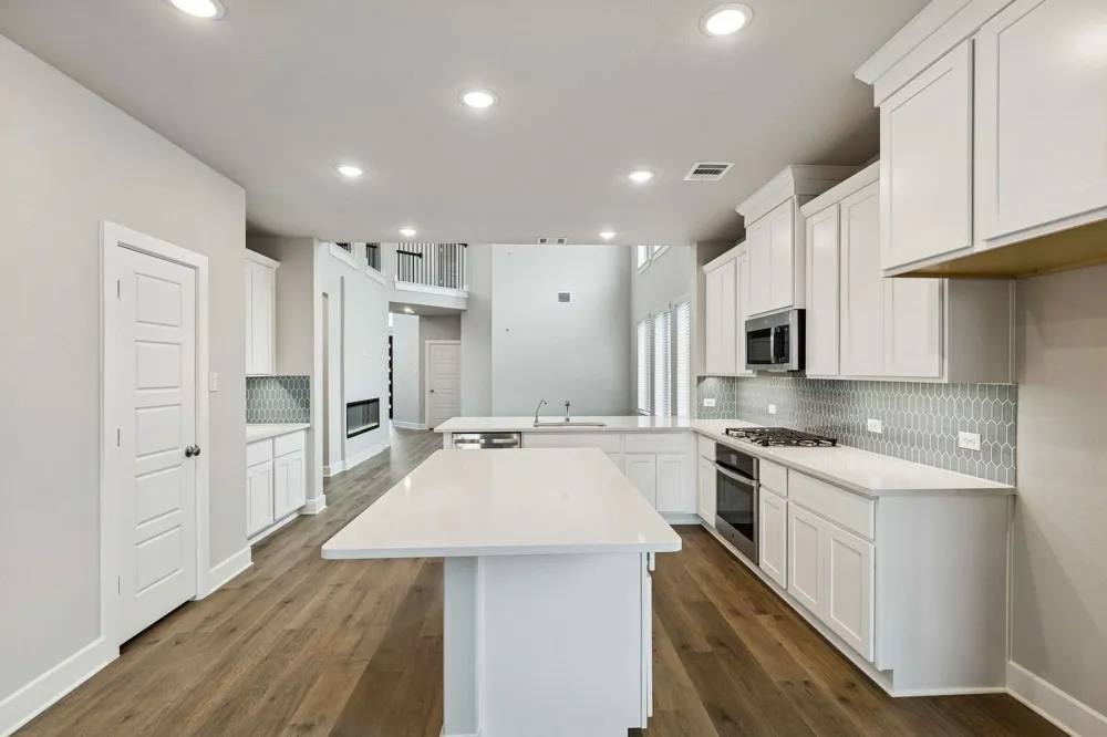 3921 Lakefield Drive Heartland, TX 75114