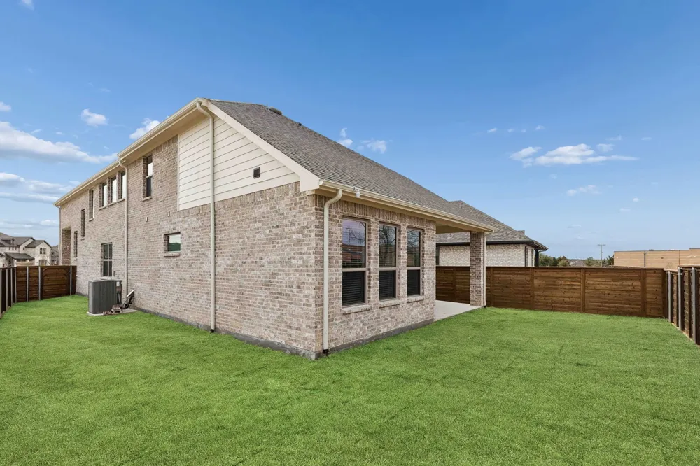 3921 Lakefield Drive Heartland, TX 75114