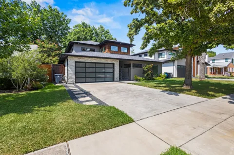 3871 Clover Lane