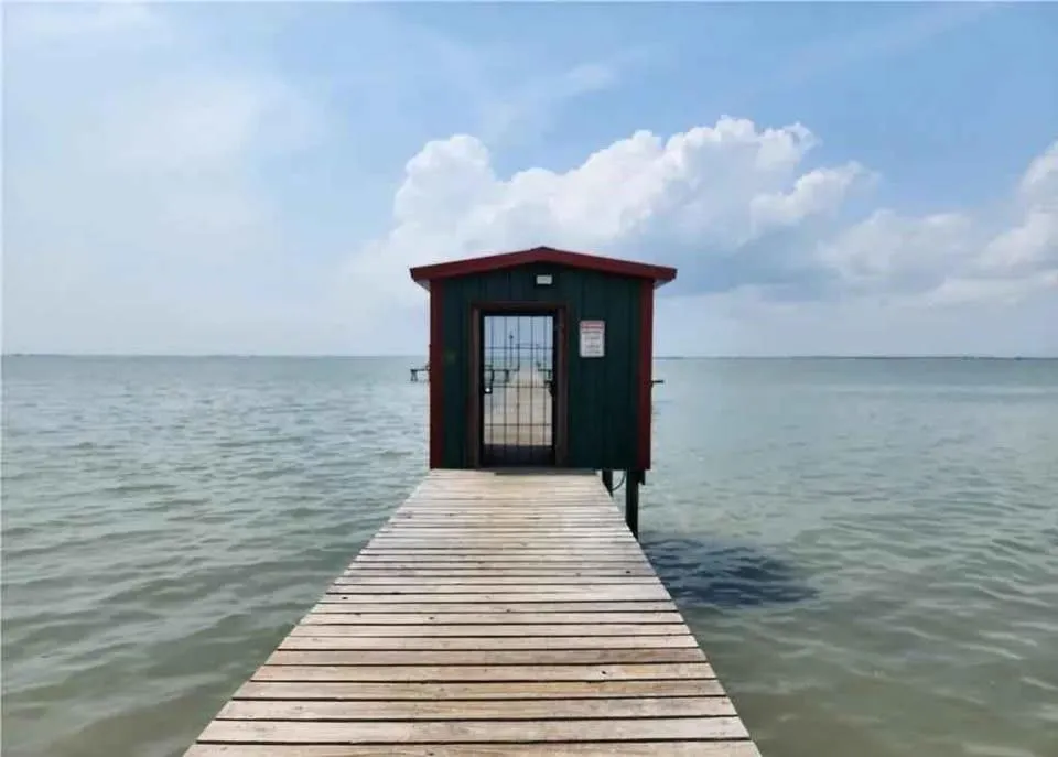638 Ladyfish Palacios, TX 77465