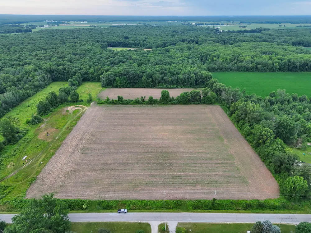 W Sloan Road Saginaw, MI 48603