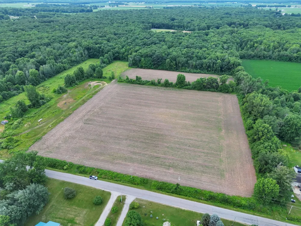 W Sloan Road Saginaw, MI 48603