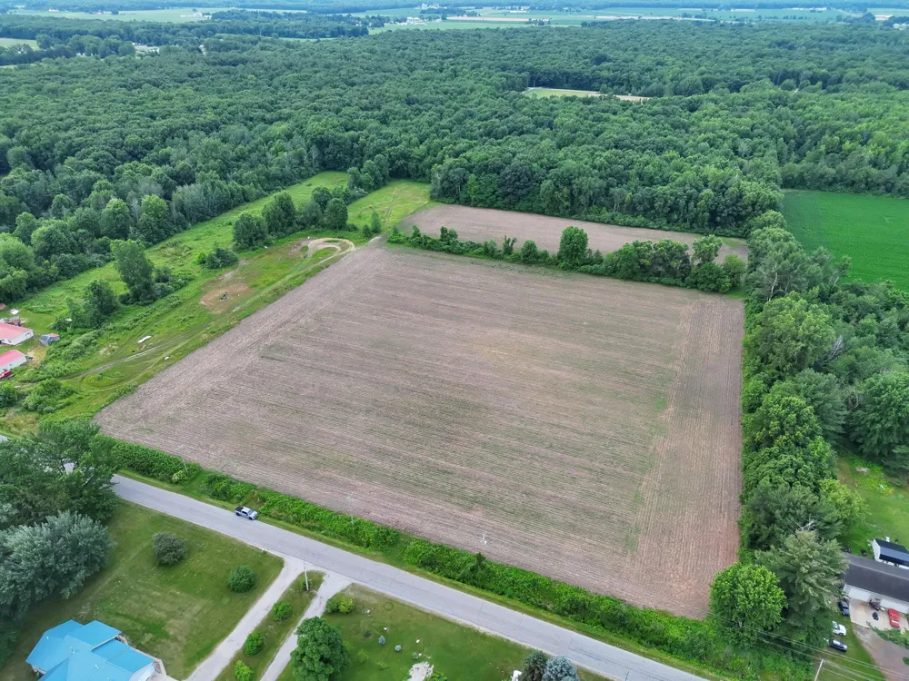 W Sloan Road Saginaw, MI 48603