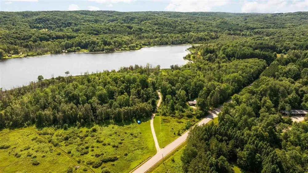 3555 Wilson Echo Township, MI 49727