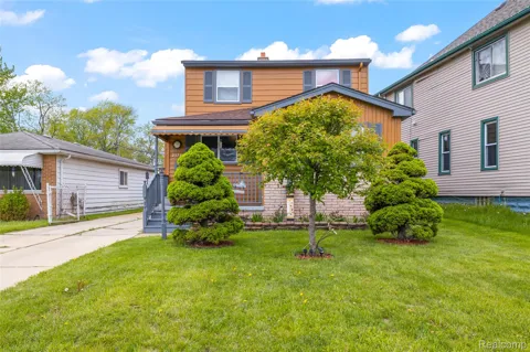 2378 River Drive
