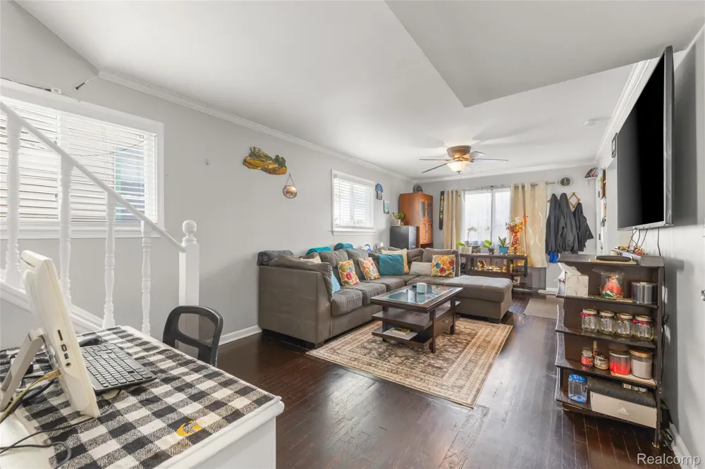 2378 River Drive Lincoln Park City, MI 48146