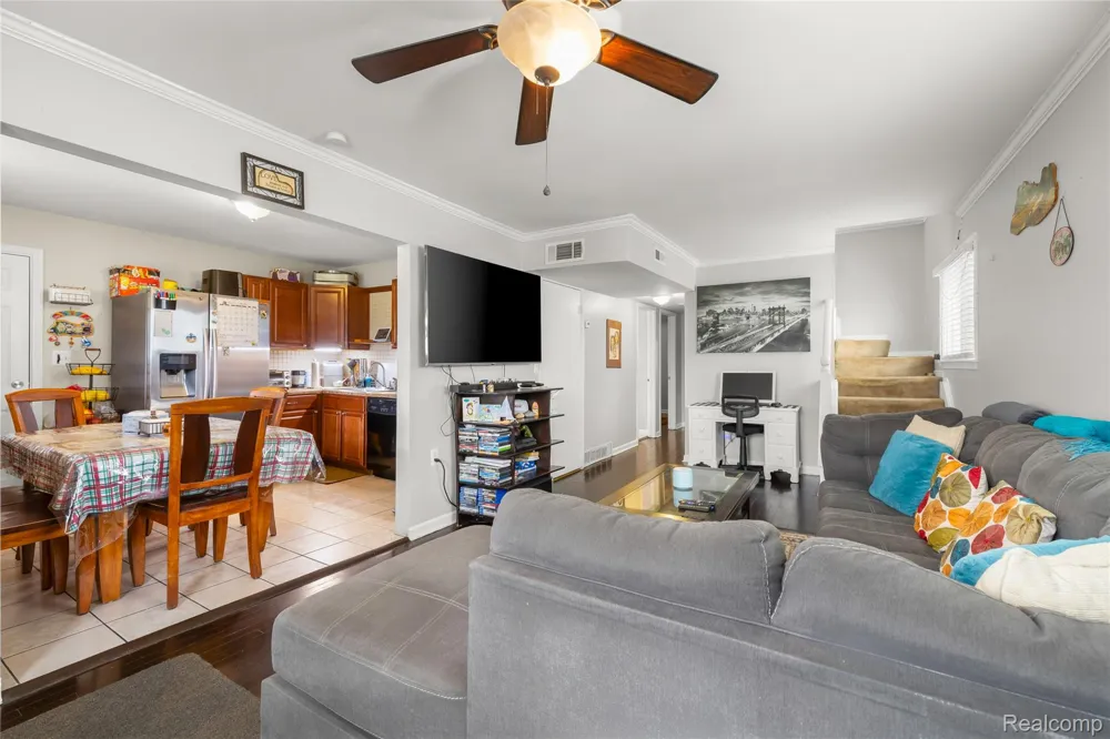 2378 River Drive Lincoln Park City, MI 48146