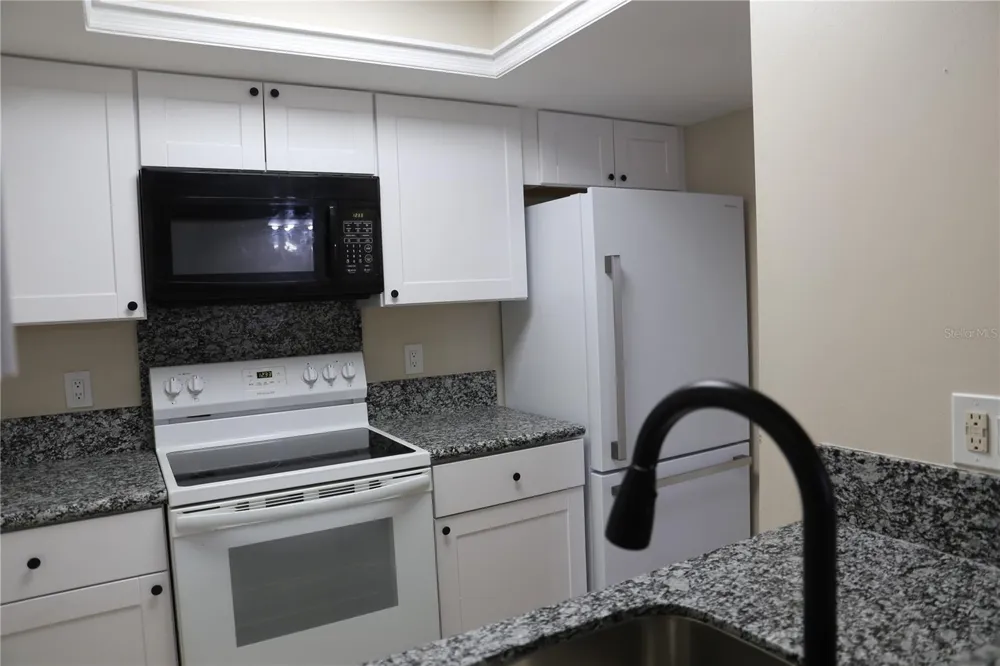 5831 SW 9TH PLACE Gainesville, FL 32607