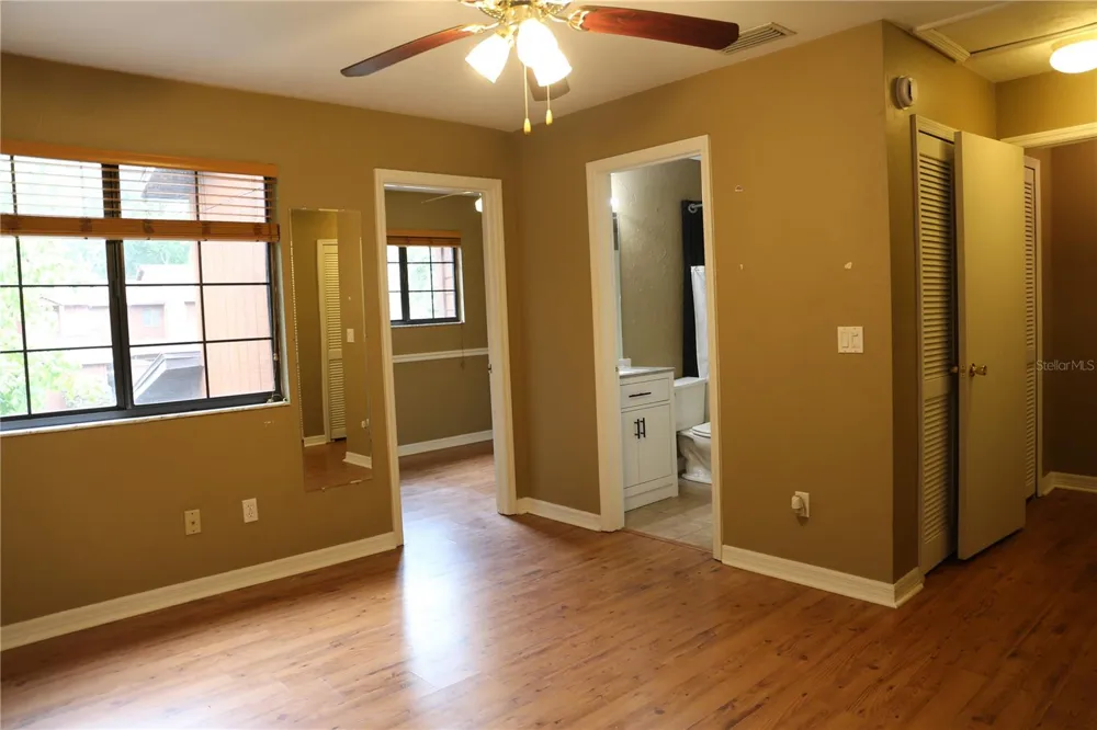 5831 SW 9TH PLACE Gainesville, FL 32607