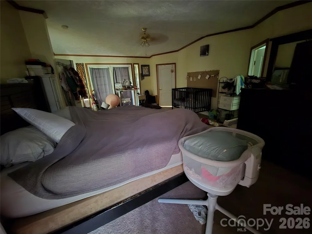 76 Angie Lane Mills River, NC 28759