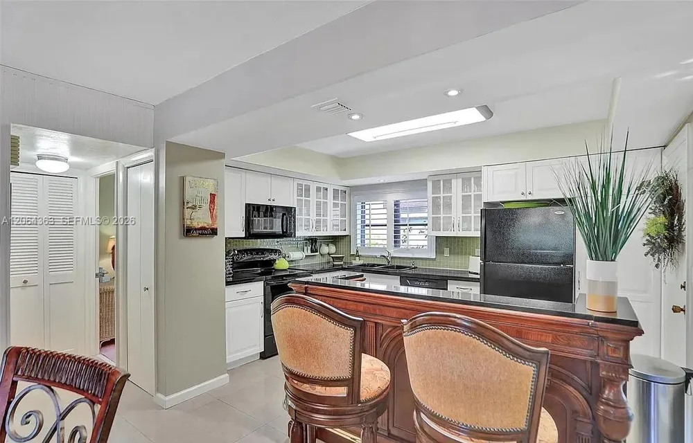 6060 S Falls Cir Dr #313 Lauderhill, FL 33319