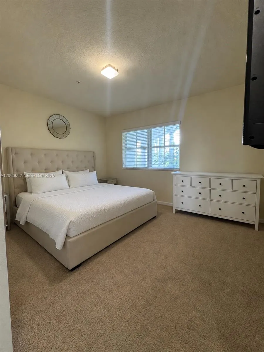 8620 NW 97th Ave #212 Doral, FL 33178