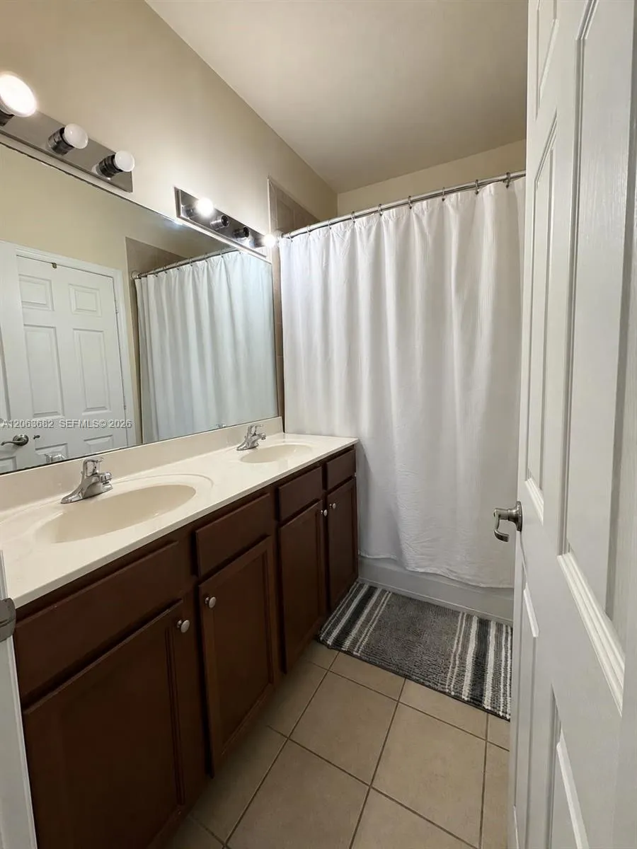 8620 NW 97th Ave #212 Doral, FL 33178