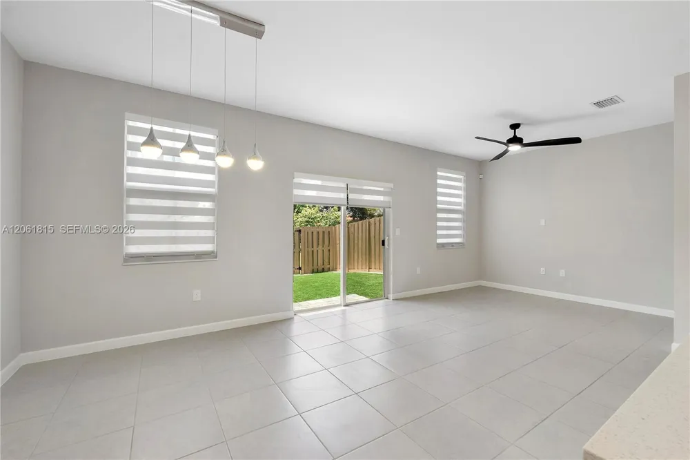 4614 NW 120th Way Coral Springs, FL 33076