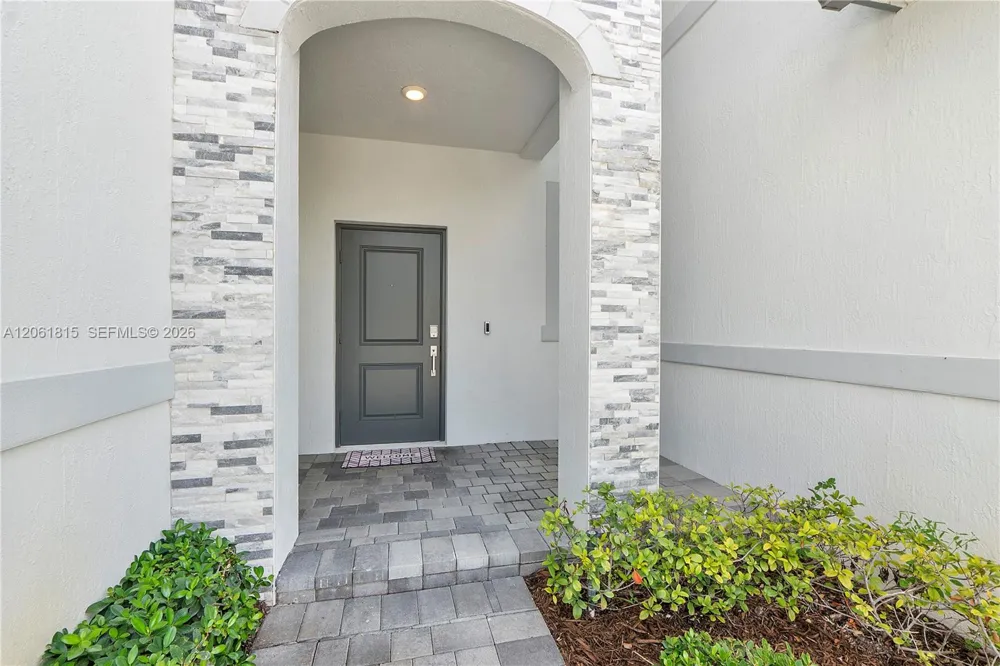 4614 NW 120th Way Coral Springs, FL 33076