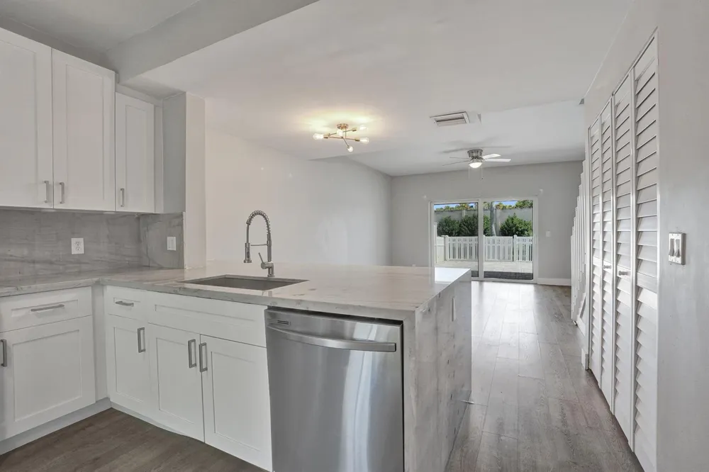 9913 NW 57TH Manor #. Coral Springs, FL 33076